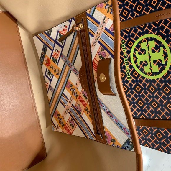 Tory Burch kerrington square tote - Picture 5 of 7